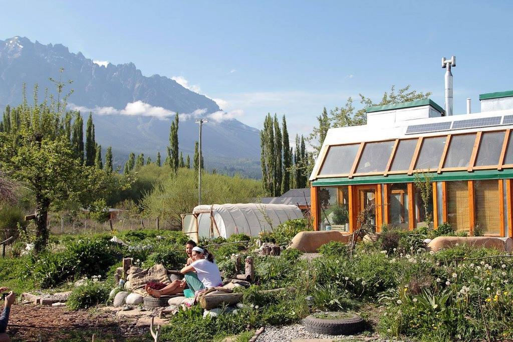 Earthship Patagonia Eco Accommodations El Bolson Luaran gambar