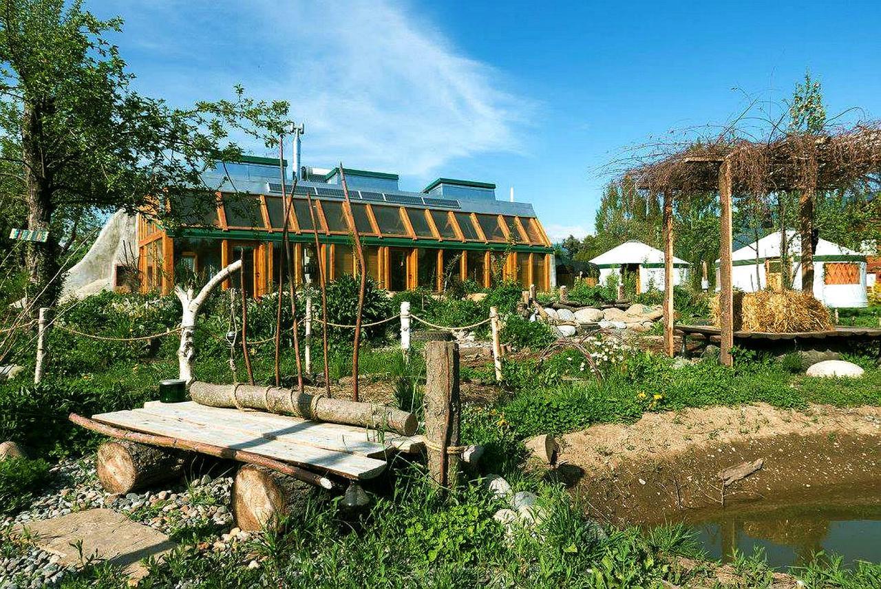 Earthship Patagonia Eco Accommodations El Bolson Luaran gambar